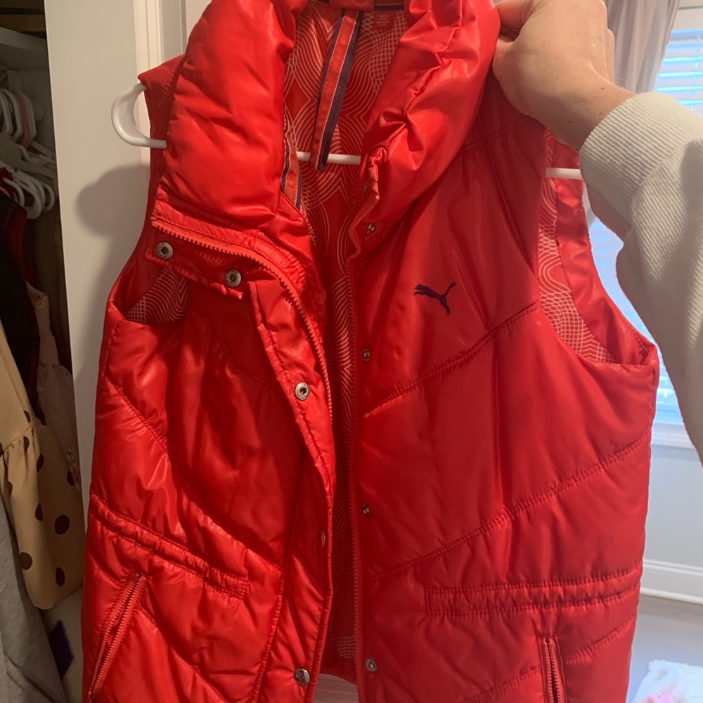 Bright Puma vest